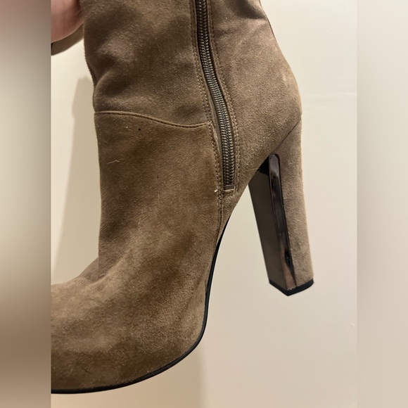 Guess Boots - Picture 10 of 10